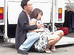 02D1122-Let an amateur beauty drink an aphrodisiac and have sex outdoors