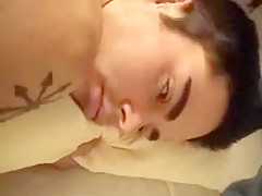 2 twinks