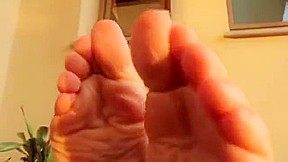 Adele Taylor In Feeet! :-d