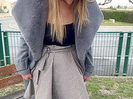 Alice, 30 years old, secretary in Grenoble!