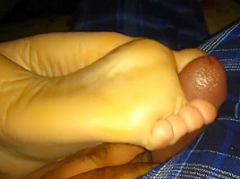 Ally takes cum on her toes