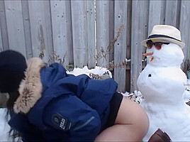 AlyssaRoss - Screwing with Snowballs