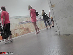 Amateur auburn girl shows g-string in candid upskirts