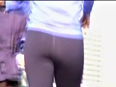 Amateur teen 18+ is running and shaking her candid ass 01y