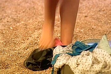 Andrea García Huidobro, Tamara Garea - 199 Tips to Be Happy (2008)