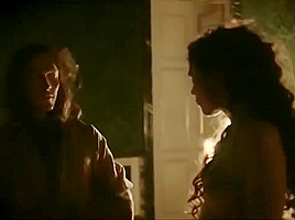 Anna Brewster, Maddison Jaizani - Versailles S01E03