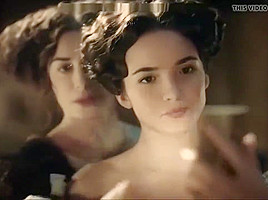 Anna Brewster, Maddison Jaizani - Versailles S01E03