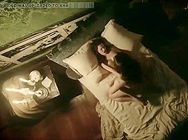 Anna Brewster, Maddison Jaizani - Versailles S01E03