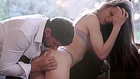 Arwen Gold gets awesome deep anal fuck