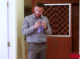 Averie Moore In Fucking My Stepmothers Stepsisters Husband