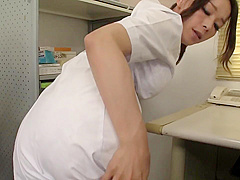 B2L0604-Blowjob of a mature nurse who was sexually harassed by a patient who came to the examination