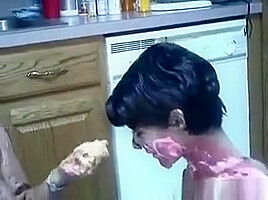 Babes Kiss With Food In Mouth