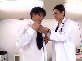 Beauty Doctor Give Tease Handjob