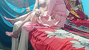 Bhabhi Ko Bedroom Me Chod Diya