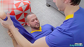 Big dick gay flip flop with cumshot