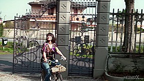 Bike 2 - Lorena B - MetartX