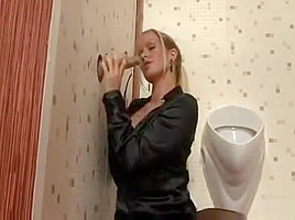 Blond Glory hole Fuck