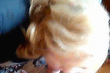 Blonde mature lady is a very experienced dick sucker