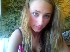 Blonde teen 18+ on cam