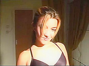 Blondie allein zu Haus