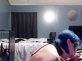 Blue hair bondage emo slut deepthroating cock for facial 