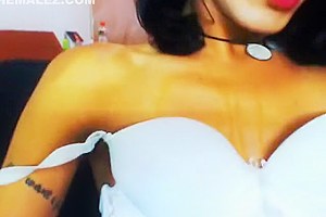 Brunette Shemale Spraying Everywhere