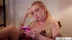 Busty Blonde Loves To Fuck - Kendra Sunderland And Chris Diamond