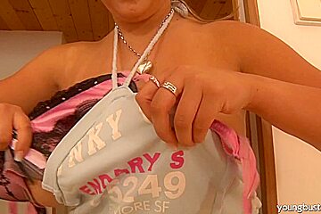 Busty young Krystal toy her fatty pussy