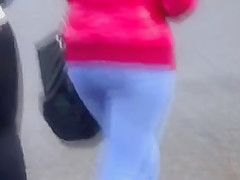 Candid - Nice Ass In Tight Jeans
