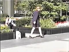 Candid video of sexy office woman and her long legs 07zz