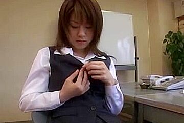 Chinatsu Nakano #1 - Masturbating