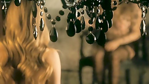 Chloe (2009) Amanda Seyfried, Julianne Moore