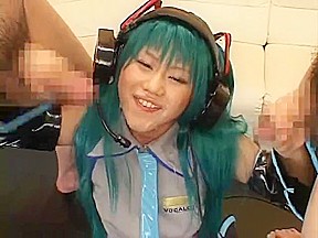 Cosplay Vocaloid - Hatsune Miko fifth of 5 (Censored)