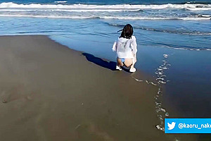 Crossdresser Exhibitionism - Cumshot In The Beach