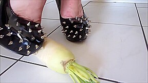 Crushing big radish