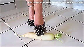 Crushing big radish
