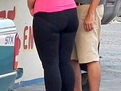 Culoncita en licra negro y Cameltoe rico