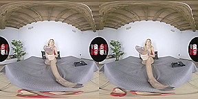 Curvy Blonde Babe Candy Rubbing Her Shaved Pussy And Posing Her Sexy Feet
