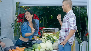 Customer fucks the farmers wife in public at the market