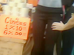 De compras: culona en spandex II