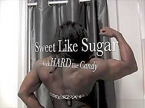 Ebony Goddess Flexing