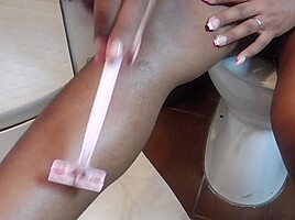 Ebony Shaving Fetish - SoloAustria