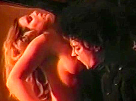 Edward Penishands Goes Wrong Into Jamie Leigh's Pussy 