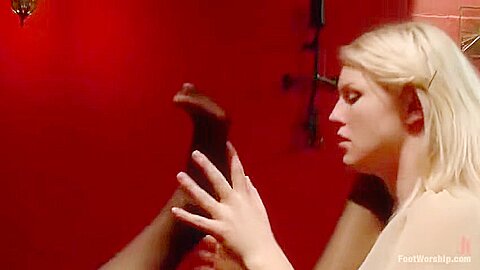 Ella Nova - Gypsy Foot Fuck Fortune