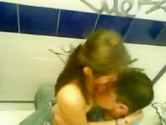En el WC de la prepa