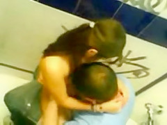 En el WC de la prepa