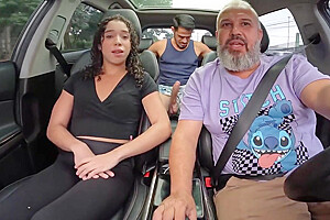 Entra Na Carona E Acaba Fudendo A Viagem Toda 25 Min With Julia Wass, Alex Victor And Julia Vass