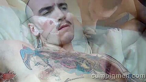 Ethan Palmer Sucks Cam Christou - CumPigMen
