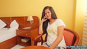 Filipina teen 18+ Blows Big White Cock