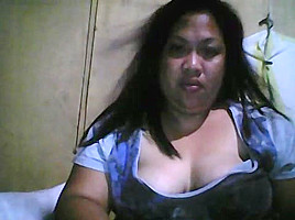 Filipino ugly big fatty whore show boobs